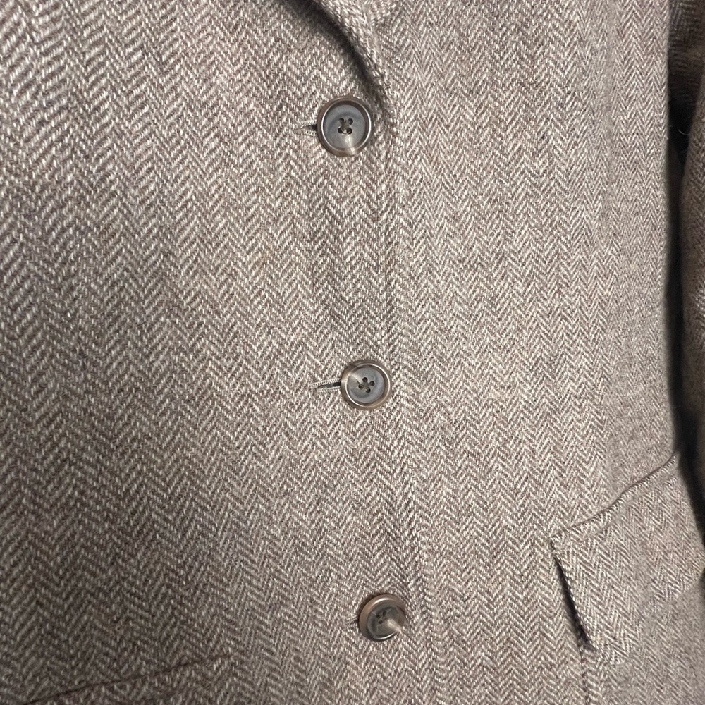 Vintage Lauren Ralph Lauren Tan Blazer with Notched Lapels 100% Wool - Picture 7 of 12